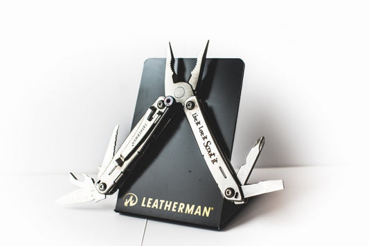Canif Leatherman Together